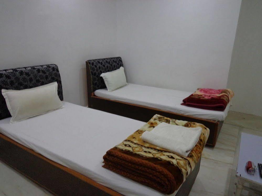 Jyoti Guest House Bodh Gaya Exterior photo